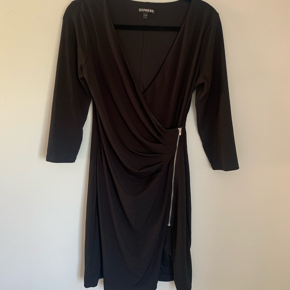 Very flattering Express dress size small